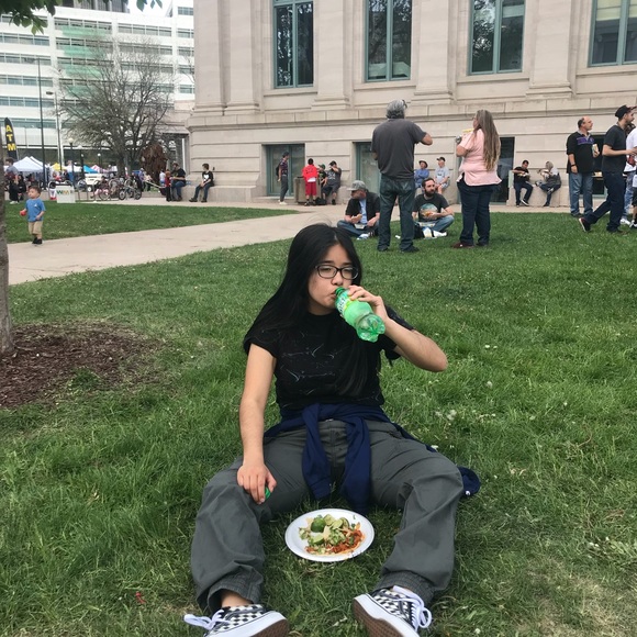 Meet your Posher, Cristina - Picture 3 of 5